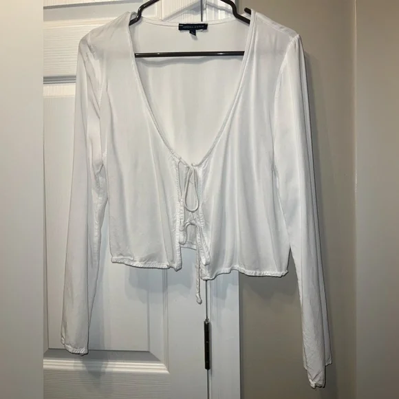 Kendall & Kylie cropped women’s double tie long sleeve size large - Picture 2 of 5